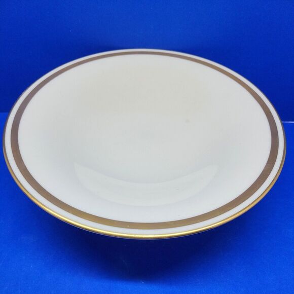 Lenox Pedestal Bowl Gold Trim pristine condition 9-3/8" - Picture 1 of 9